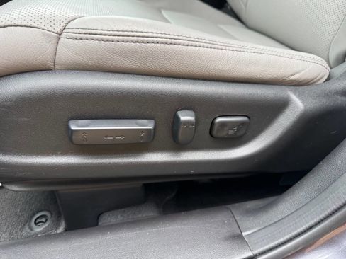 Used 2016 Honda CR-V Touring image 21