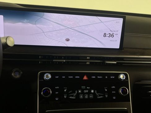 Used 2025 Genesis GV80 2.5T Advanced image 24