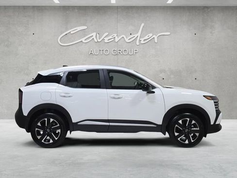 New 2026 Nissan Kicks SV w/ SV Premium Package image 17
