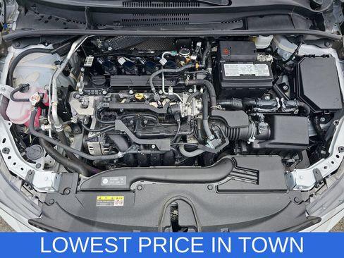 Used 2025 Toyota Corolla LE FWD image 28