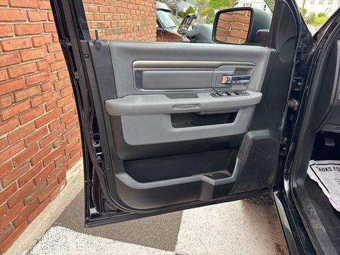Used 2019 RAM 1500 Classic Warlock w/ Electronics Group AWD/4WD image 32