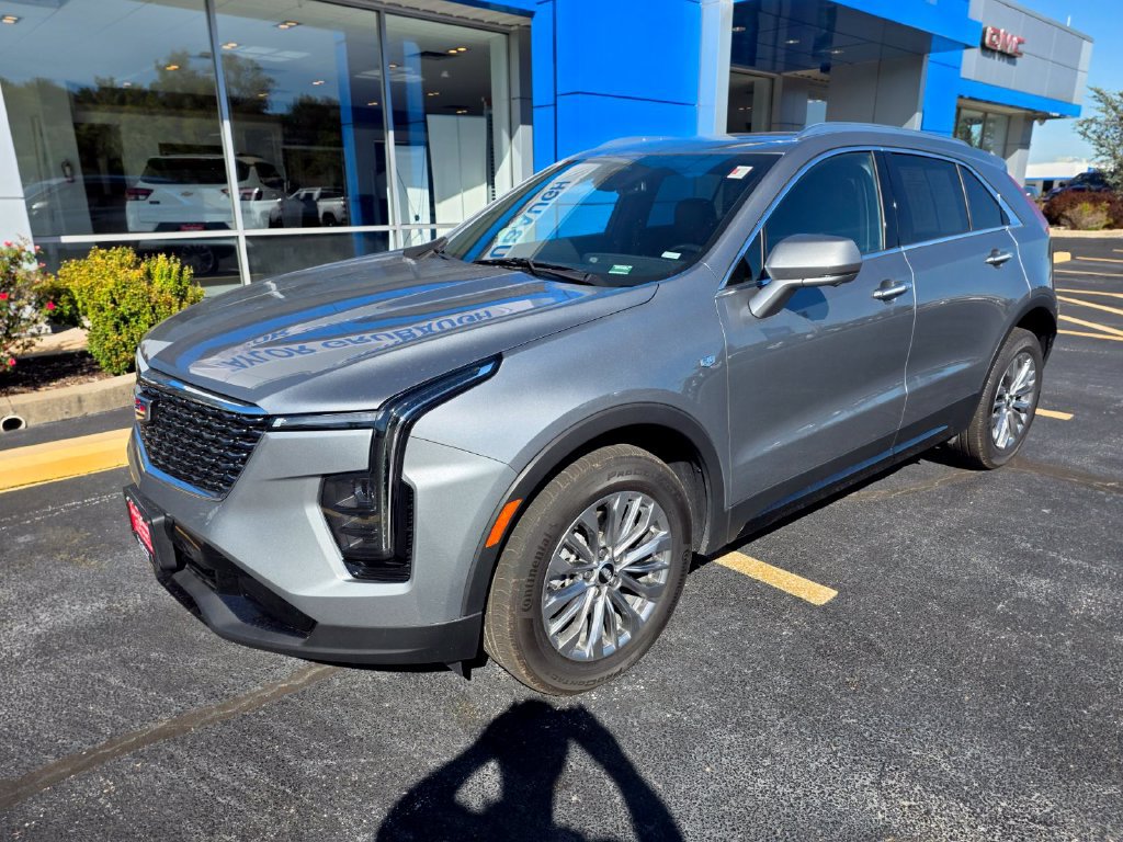 Used 2025 Cadillac XT4 Premium Luxury AWD/4WD image 4