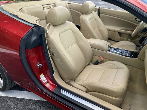 Used 2014 Jaguar XK Convertible image 16