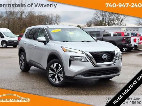 Used 2023 Nissan Rogue SV image 1