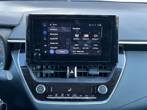 Used 2025 Toyota Corolla LE image 18