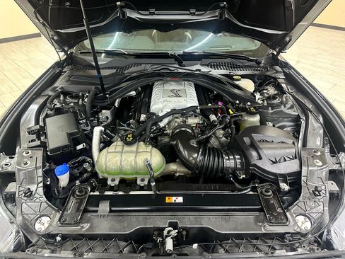 Used 2020 Ford Mustang Shelby GT500 w/ Technology Package image 40