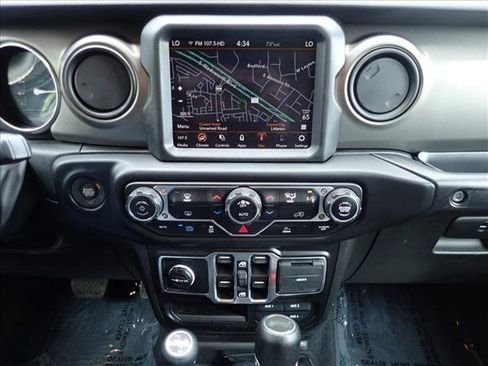 Used 2023 Jeep Wrangler Unlimited AWD/4WD image 15
