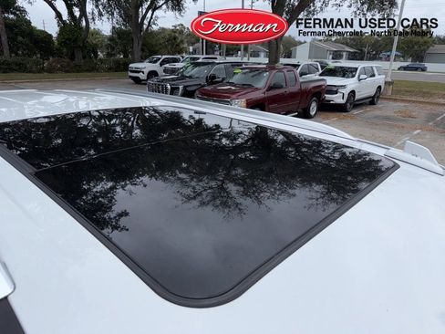 Used 2021 Chevrolet Tahoe LT w/ LT Signature Package image 9