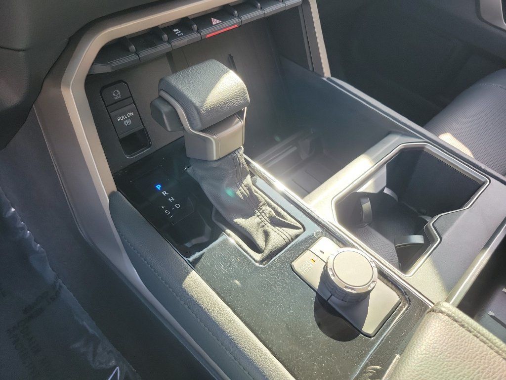 Used 2022 Toyota Tundra Limited RWD image 29