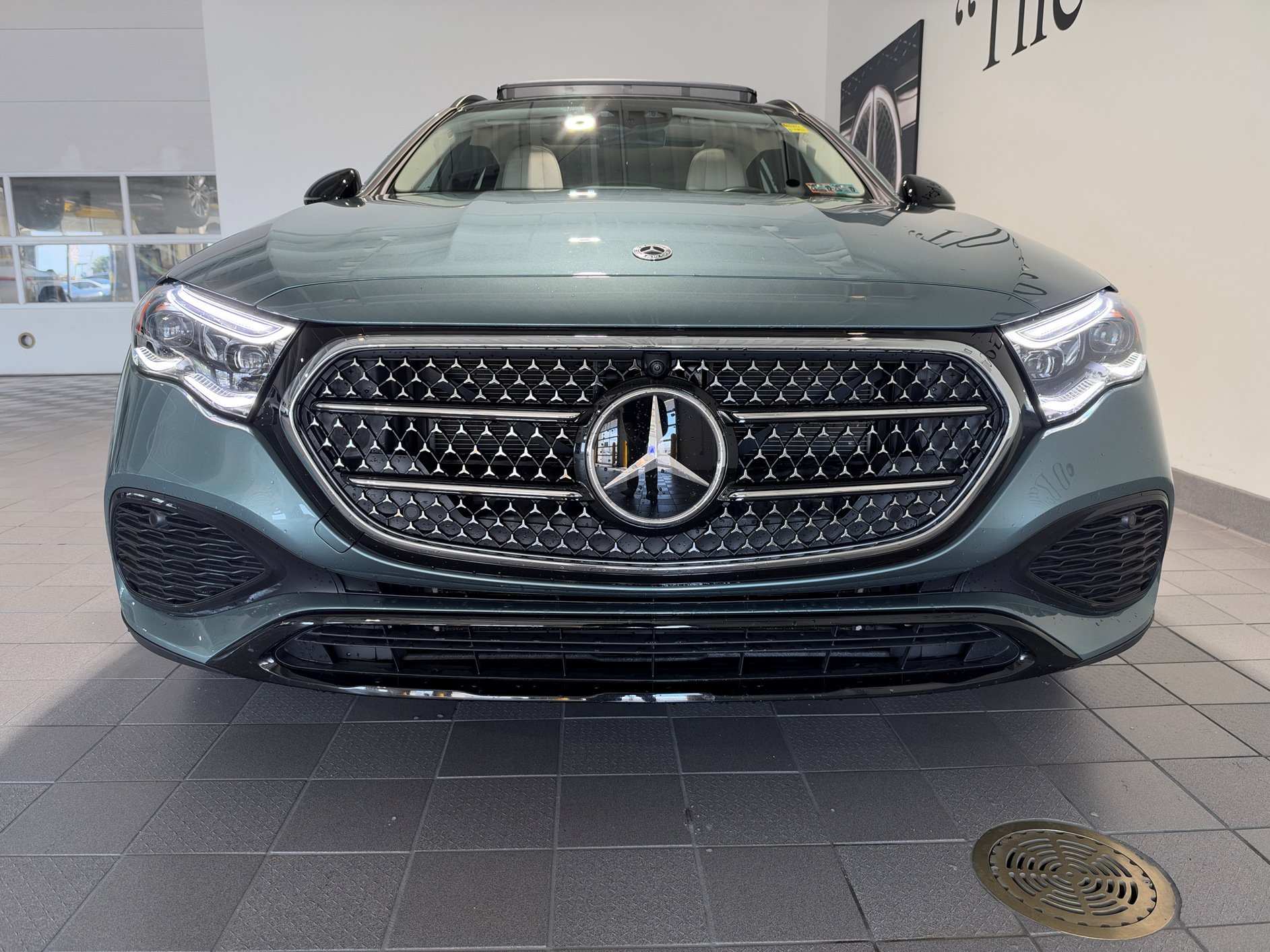 Used 2026 Mercedes-Benz E 450 4MATIC All-Terrain Wagon image 2