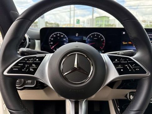 Used 2025 Mercedes-Benz CLA 250 image 35