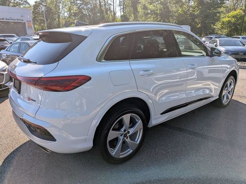 Used 2025 Audi Q5 Premium Plus w/ Premium Plus AWD/4WD image 3
