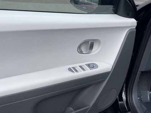 Certified 2024 Hyundai Ioniq 5 SEL RWD image 17