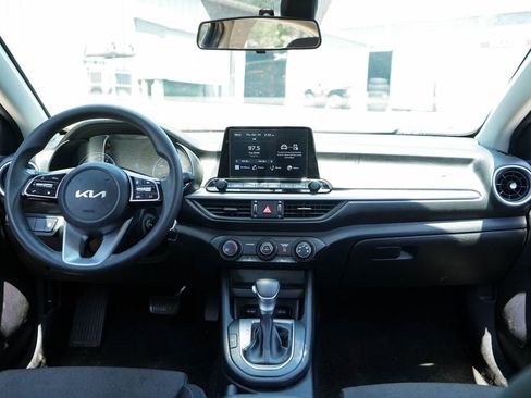 Used 2023 Kia Forte LXS FWD image 10