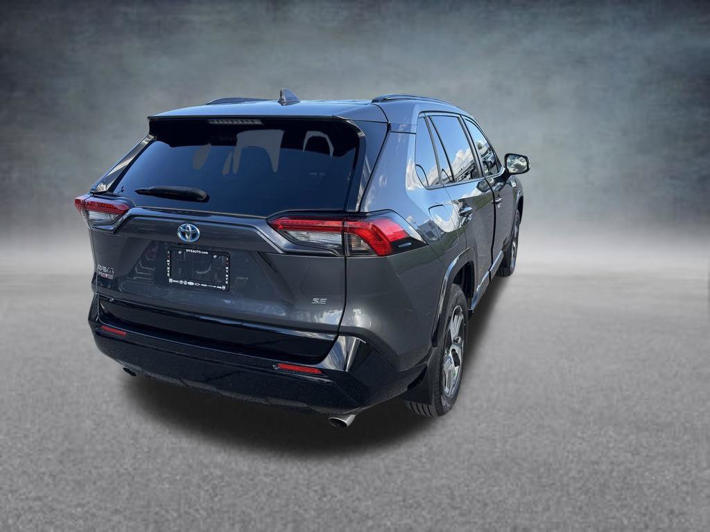 Used 2023 Toyota RAV4 SE w/ Weather & Moonroof Package AWD/4WD image 5