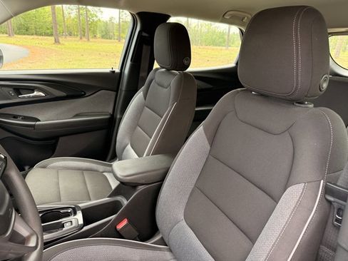 Used 2023 Chevrolet TrailBlazer LS image 14