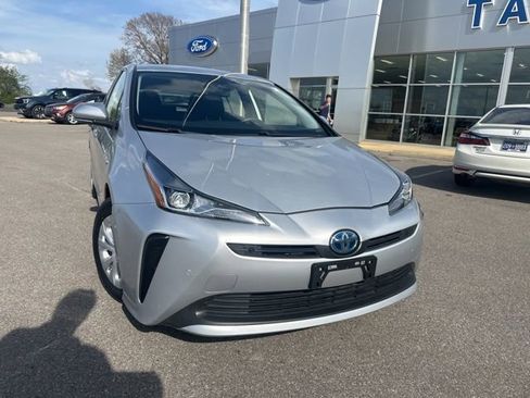 Used 2022 Toyota Prius LE image 5