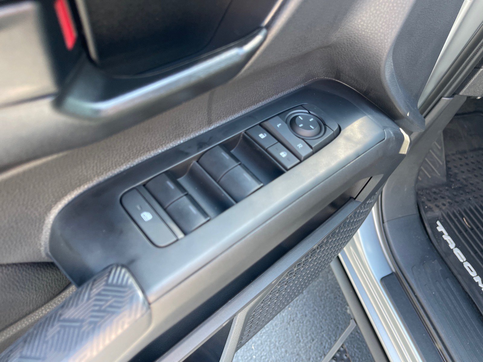 New 2026 Toyota Tacoma SR5 RWD image 7