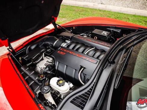 Used 2013 Chevrolet Corvette Coupe w/ 3LT Preferred Equipment Group RWD image 28