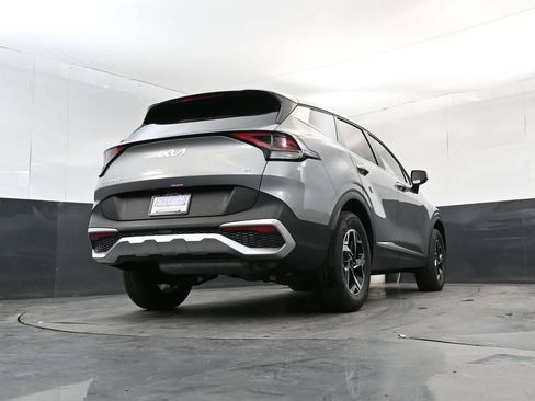 Used 2025 Kia Sportage LX AWD/4WD image 23