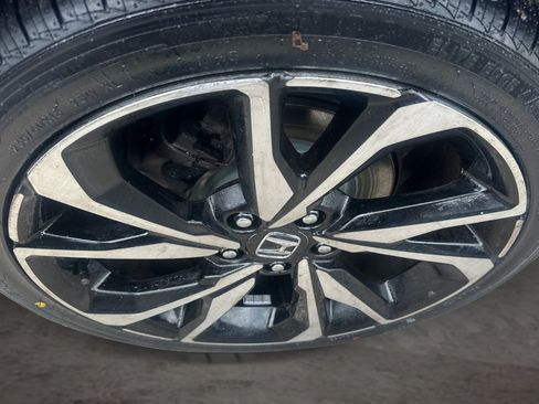 Used 2018 Honda Civic Si image 16