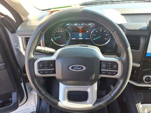 Certified 2022 Ford Expedition XLT image 20