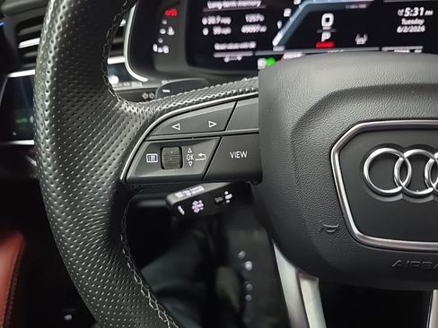 Used 2022 Audi SQ8 Prestige AWD/4WD image 21