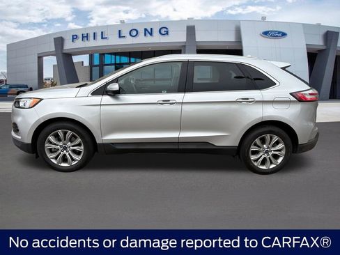 Used 2019 Ford Edge Titanium image 3