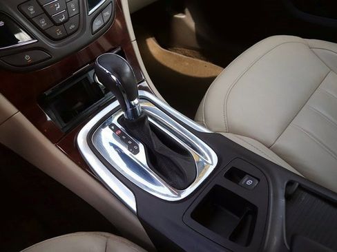 Used 2016 Buick Regal image 20