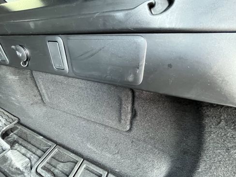 Certified 2021 Land Rover Range Rover Velar S image 34