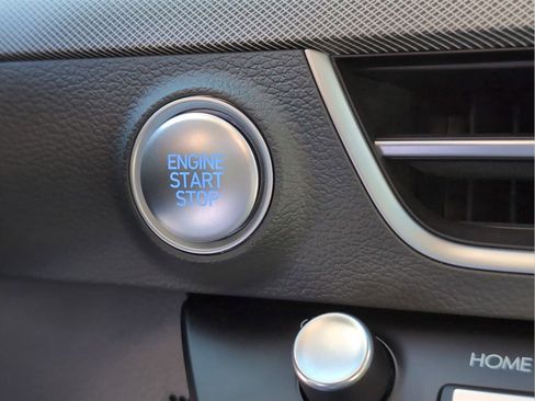 Used 2025 Hyundai Sonata SEL FWD image 22