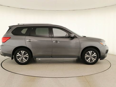 Used 2020 Nissan Pathfinder S FWD image 8