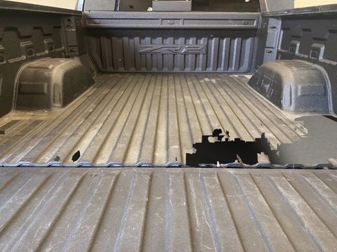 Used 2022 Chevrolet Silverado 1500 ZR2 w/ Technology Package image 26