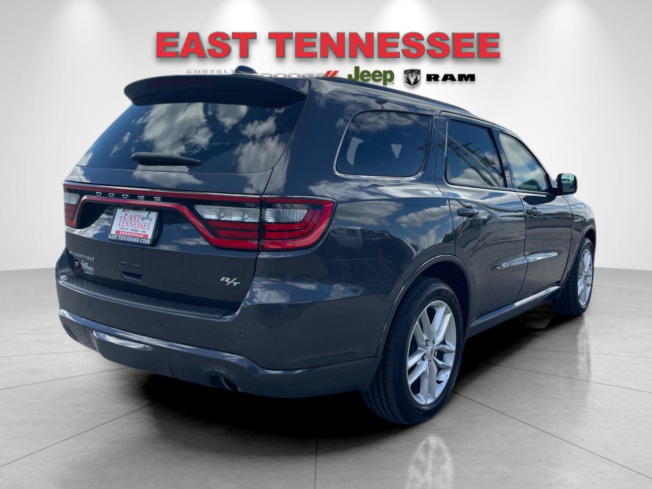 Used 2025 Dodge Durango R/T AWD/4WD image 3