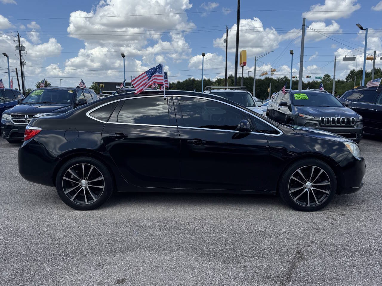 Used 2017 Buick Verano Sport Touring FWD image 5