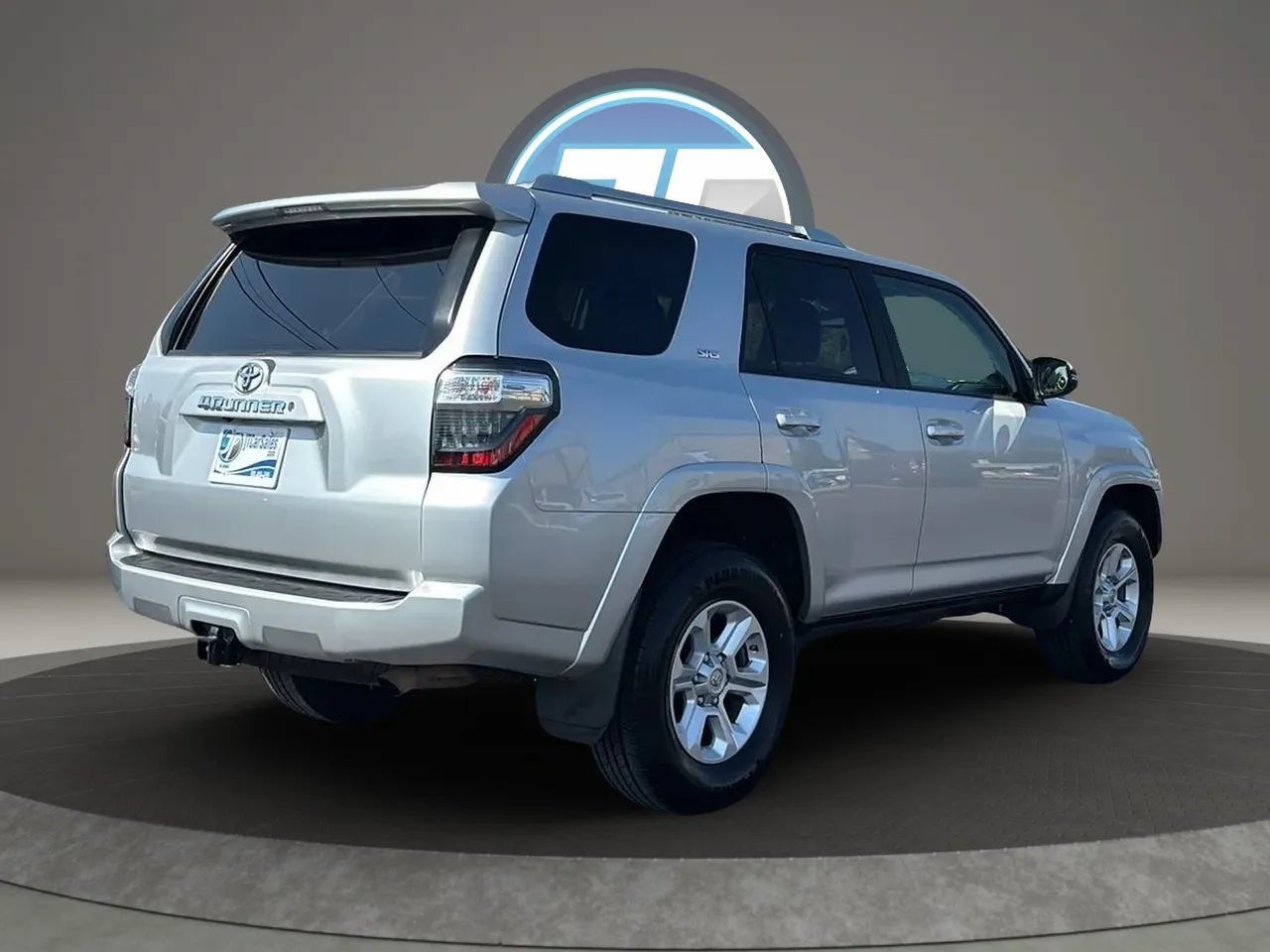 Used 2017 Toyota 4Runner SR5 Premium AWD/4WD image 9