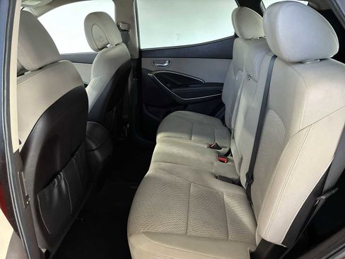 Used 2017 Hyundai Santa Fe Sport image 23
