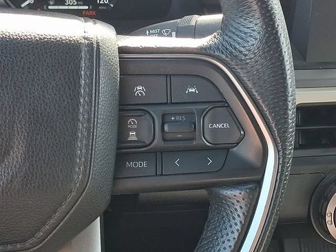 Certified 2024 Toyota Tacoma TRD Off-Road AWD/4WD image 21