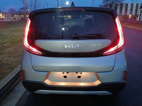 Certified 2024 Kia Soul LX w/ Option Group 015 image 12