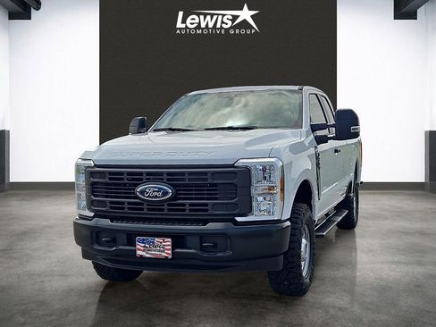 New 2026 Ford F250 XL w/ XL Off-Road Package AWD/4WD image 1