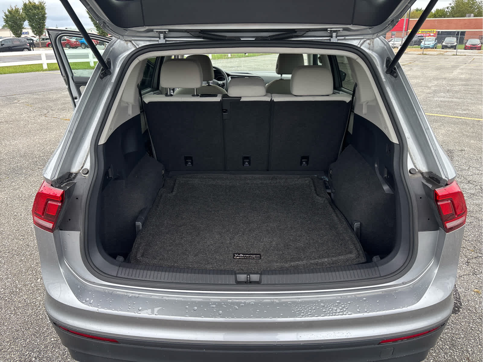 Used 2019 Volkswagen Tiguan S w/ Driver Assistance Package AWD/4WD image 11