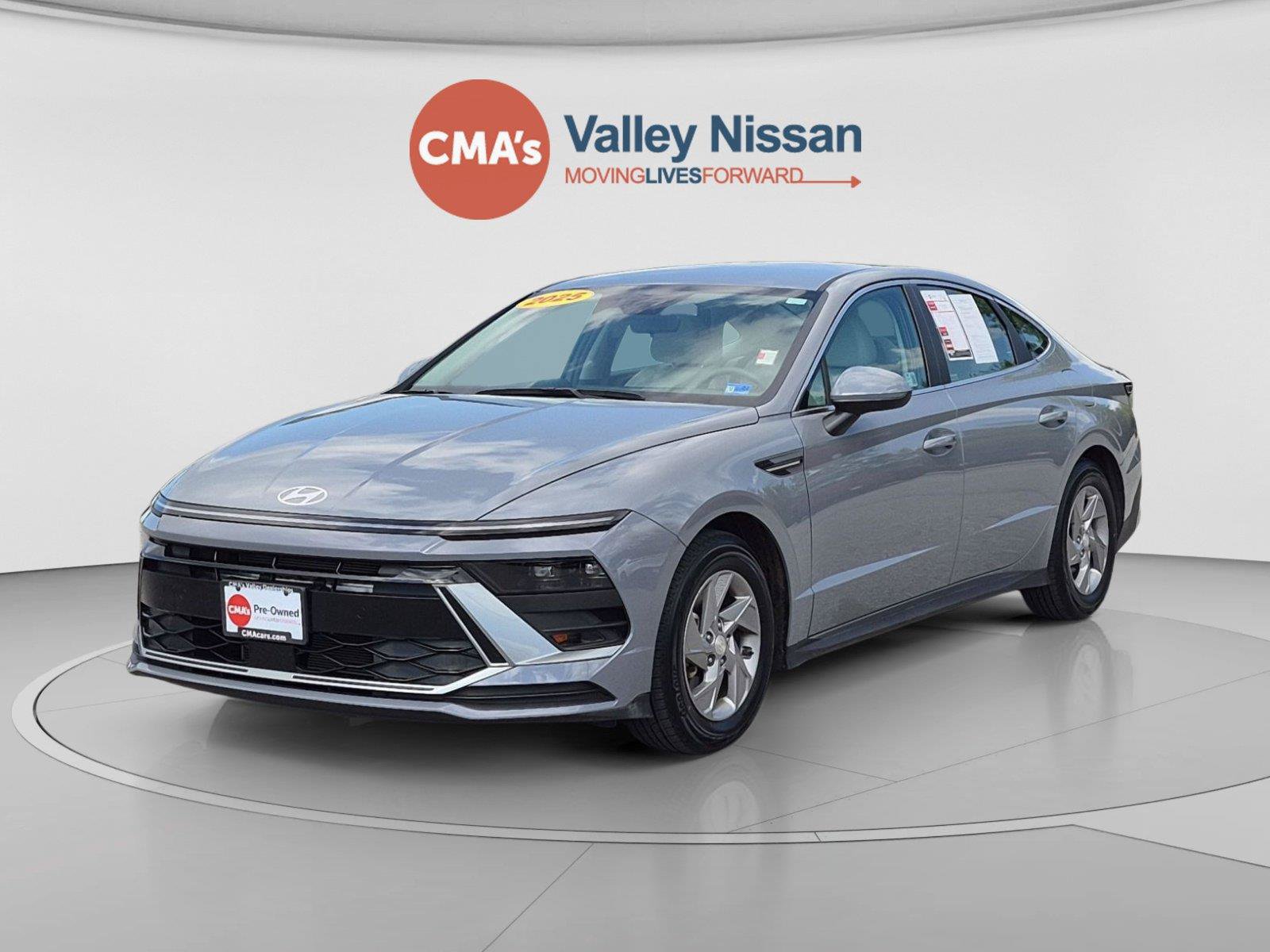 Used 2025 Hyundai Sonata SE FWD image 1