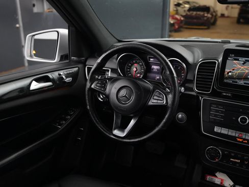 Used 2018 Mercedes-Benz GLS 450 4MATIC image 26