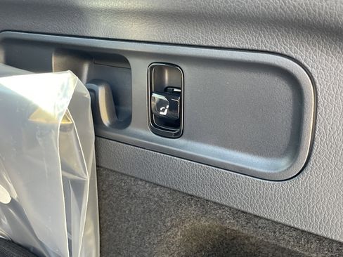 New 2026 Mercedes-Benz GLC 43 AMG 4MATIC image 11