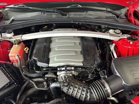 Used 2019 Chevrolet Camaro SS RWD image 38