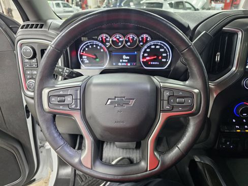 Used 2021 Chevrolet Silverado 1500 LT Trail Boss w/ Convenience Package II image 18