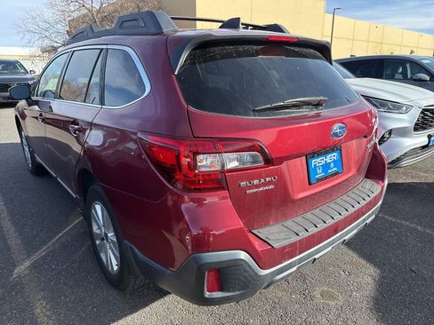 Used 2019 Subaru Outback 2.5i Premium image 2