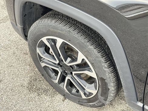 Used 2022 Jeep Compass Limited image 18