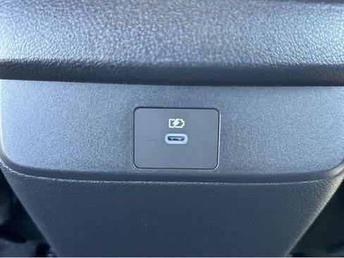 Used 2026 Nissan Sentra SR w/ Floor Mat Package FWD image 39