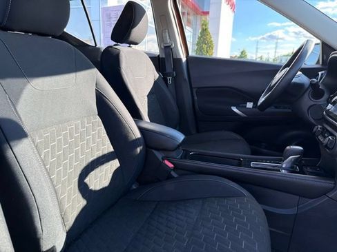 Used 2022 Nissan Kicks SV FWD image 22